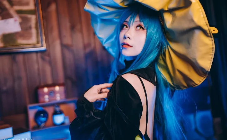 cosplay图片丨Coser末夜787在线图片集:黄棚树城