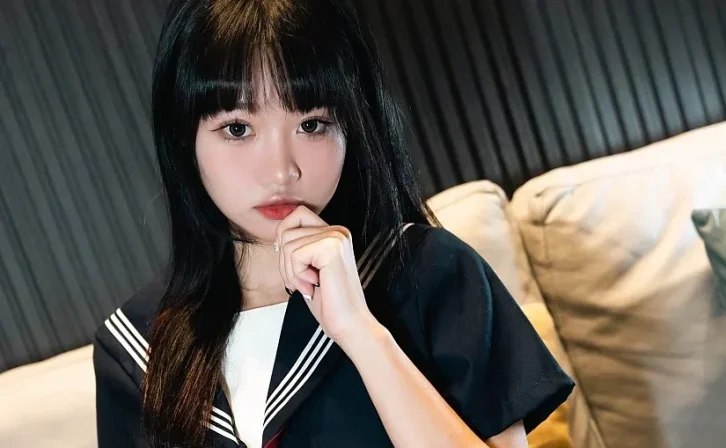 cosplay图片丨Coser柒柒要乖哦的游戏介绍及白丝死库水分享