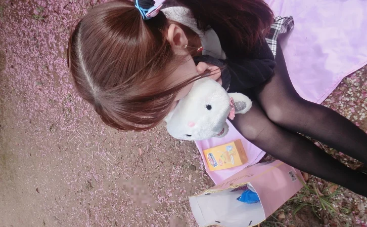 cosplay图片丨Coser双马尾少女赛高酱的私人订制:美少女户外