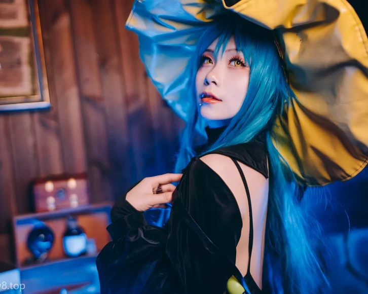 cosplay图片丨Coser末夜787在线图片集:黄棚树城