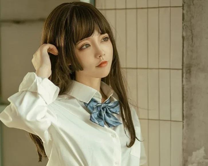 cosplay图片丨Coser桃良阿宅个人资料和作品桃良JK赏析