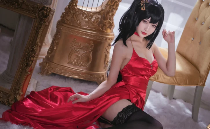 cosplay图片丨Coser铁板烧鬼舞w资料介绍及cos大凤毒苹果