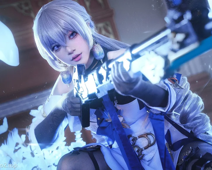 cosplay图片丨Coser黑龙贯通以前叫什么?及cos布洛妮娅分享