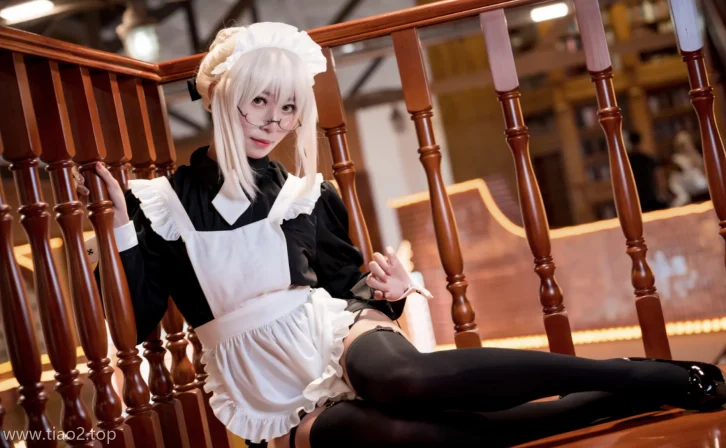 cosplay图片丨Coser_Money冷冷在线图片集:黑呆女仆赏析