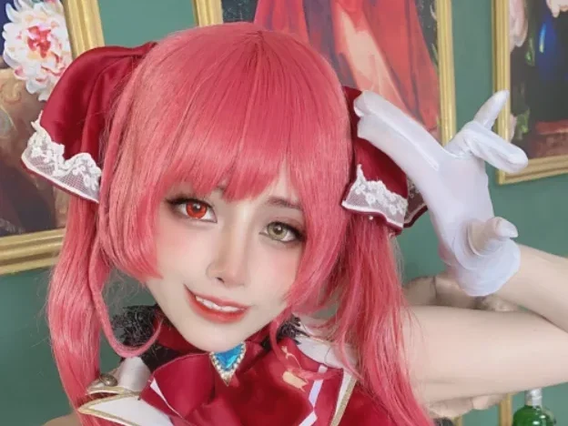 cosplay图片丨Coser_Byoru个人资料和图片集:宝钟玛琳欣赏