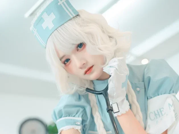 cosplay图片丨Coser兔子Zzz不吃胡萝卜的甜蜜疗愈,好极啦