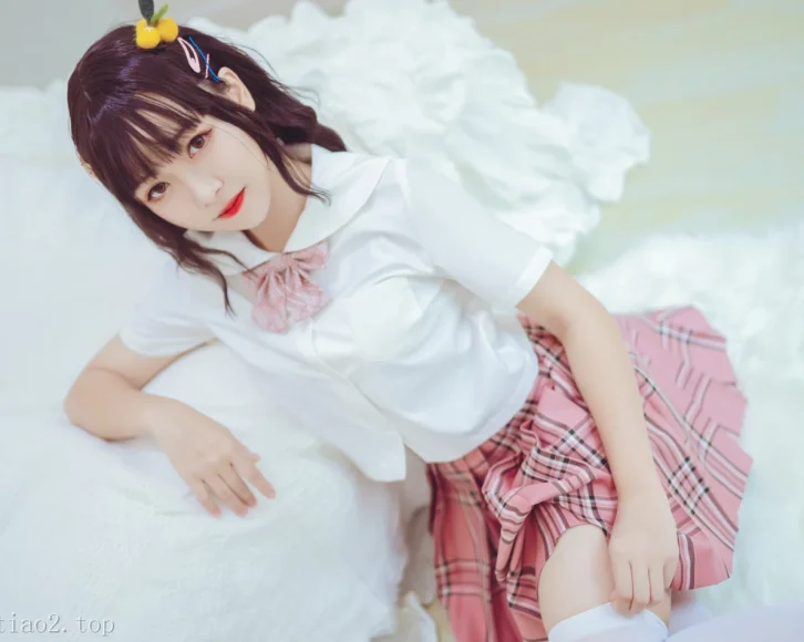 cosplay图片丨Coser_lovely呆玄为什么不拍了?附精美图片集:过膝白丝