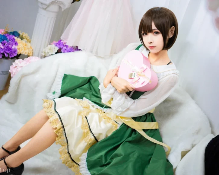cosplay图片丨Coser_Momoko葵葵的介绍和图片包:翠之海 空音和陆乃欣赏