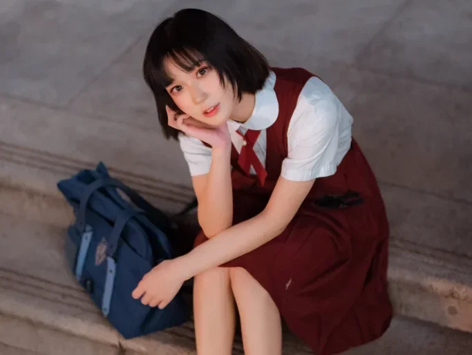 cosplay图片丨Coser阿包也是兔娘个人资料及摄影作品:JK日常赏析