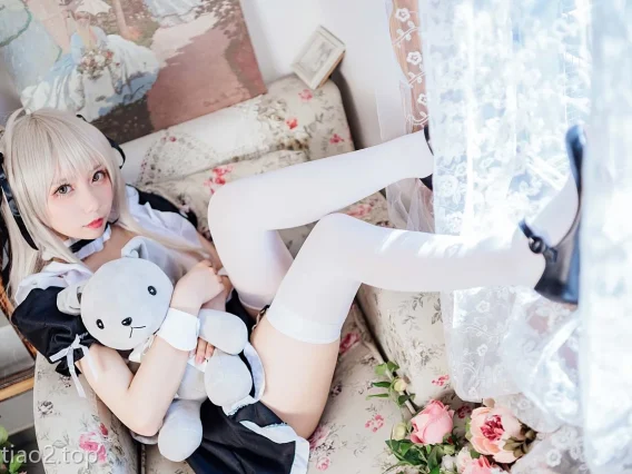 cosplay图片丨Coser果咩酱w个人资料及cos春野苍穹赏析