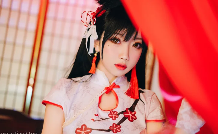 cosplay图片丨Coser鬼畜瑶在不在w摄影作品集:爱宕旗袍赏析