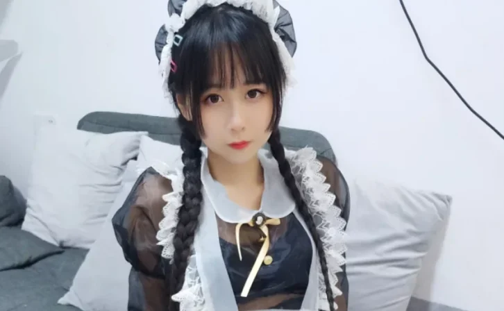 夏日清凉系:Coser萌芽儿o0透明女仆高清cosplay图片集