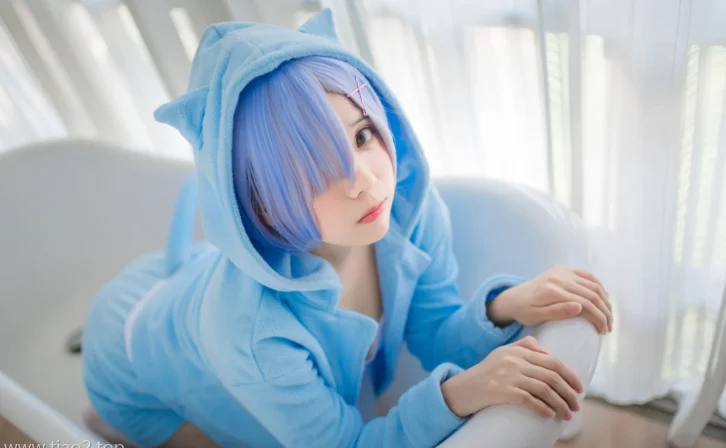 小野妹子w蓝色蕾姆cosplay超还原!可爱女仆裙萌翻全场