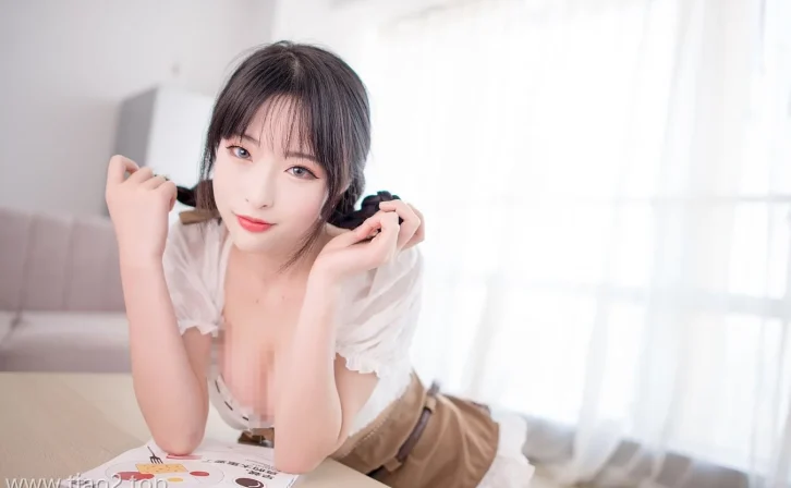 cosplay图片丨Coser清水由乃个人简介和cos73家复古欧式欣赏