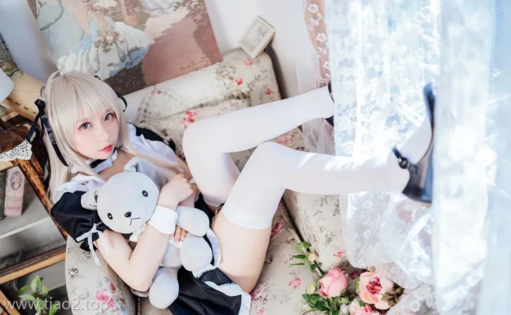 cosplay图片丨Coser果咩酱w个人资料及cos春野苍穹赏析