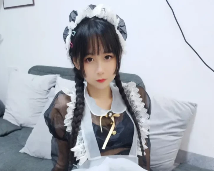 夏日清凉系:Coser萌芽儿o0透明女仆高清cosplay图片集