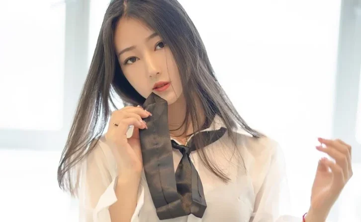 Xiuren图片丨YouMi模特是熊小诺-NO.5621期职业秘书