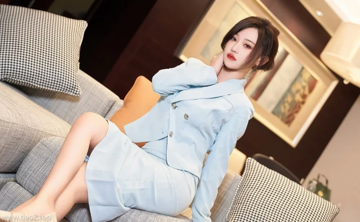 Xiuren图片丨秀人模特妙可可Cheese-NO.6857期淡蓝色优雅丽人