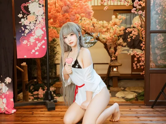 cosplay图片丨Coser七七娜娜子-美因茨[44P-202.5M]