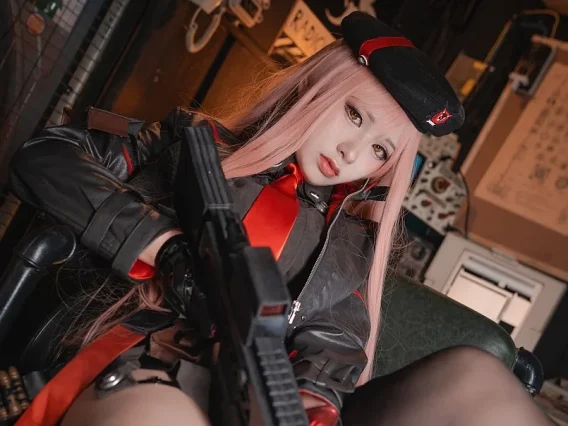 cosplay图片丨Coser柘烟Zuken-妮姬勝利女神 拉毗 Nikke – Rapi[48P-338.5M]