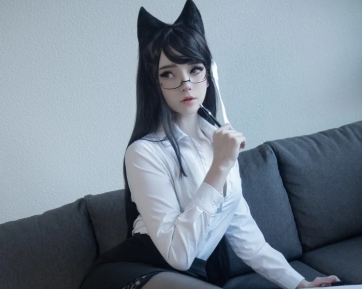 CandyBall秘书爱宕cosplay,名字越甜,图越让人坐不住