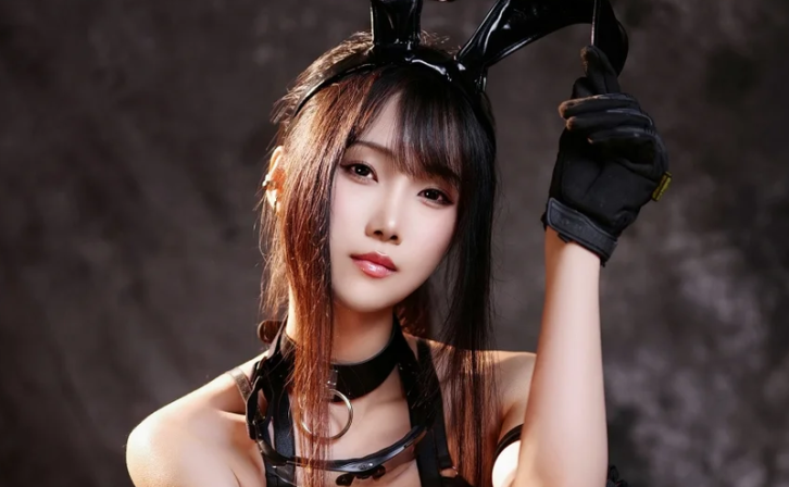 别人拍高光,曉美媽却拍黑屏:这套Game Over也太敢了