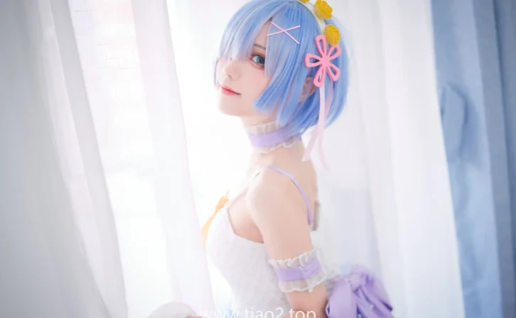 花柒Hana天使蕾姆紫cosplay,紫色穿出了仙气不是紫气