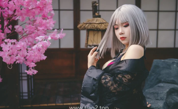 花颜:末夜787舰长72张,高清大图看完腰都得疼了吧
