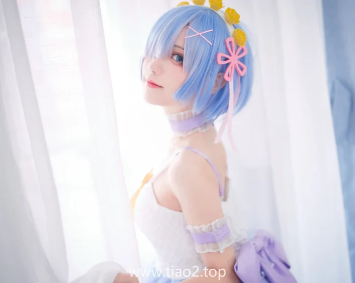 花柒Hana天使蕾姆紫cosplay,紫色穿出了仙气不是紫气