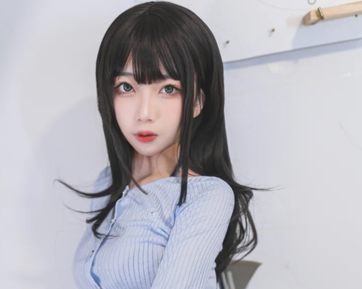 杏仁曲奇这期吉他妹妹2.0,看完我也想找把吉他弹弹